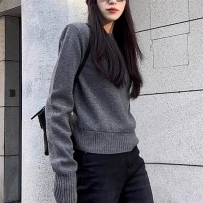 时尚百搭黑色短款圆领女士羊毛衫羊毛显瘦修身毛衣,女装羊毛衫,旭驰羊绒