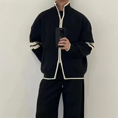 黑色