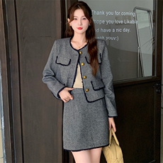 2024年秋冬季新款法式小香风气质撞色半裙两件套，女装套装/套裙，超帛