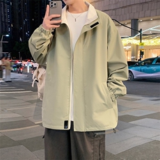 灰绿色
