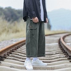 军绿色