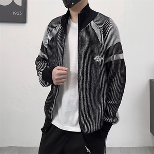 美式复古撞色条纹开衫毛衣外套男女秋冬宽松慵懒风情侣针织衫上衣图片