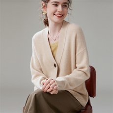 2025年秋季新款大V领针织女士羊绒开衫时尚休闲通勤百搭，女装羊绒衫，珍丝贝尔