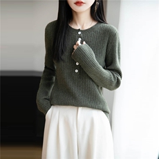 橄榄绿