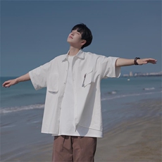白色