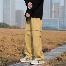 卡其色