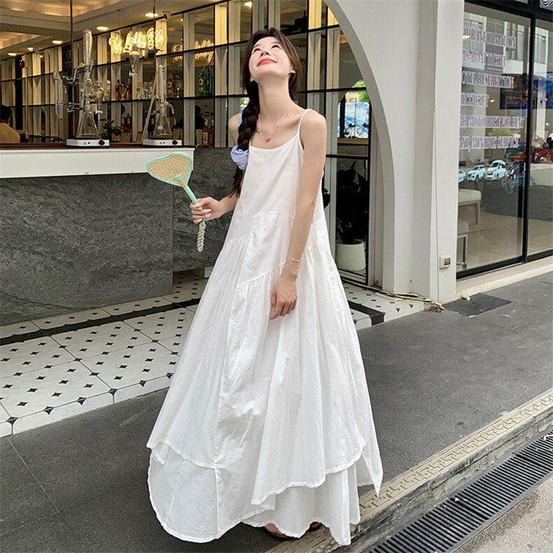 法式初恋白色连衣裙女2025年夏季新款甜美温柔风海边度假吊带长裙，女装连衣裙，诺蝶