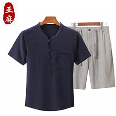 深蓝上衣+浅灰短裤