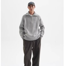 浅灰色