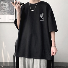 黑色