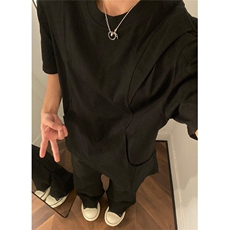 黑色