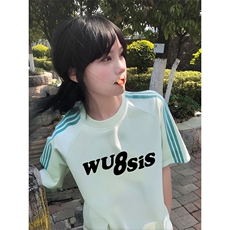 抖音得物品质二开240克宽松纯棉美式潮牌印花三条杠中性风短袖T恤，男装T恤，电商A486