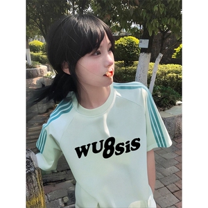 抖音得物品质二开240克宽松纯棉美式潮牌印花三条杠中性风短袖T恤图片