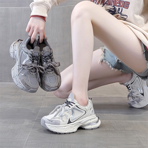 厚底小白鞋女2025年新款春季吸膜底老爹鞋百搭女鞋图片
