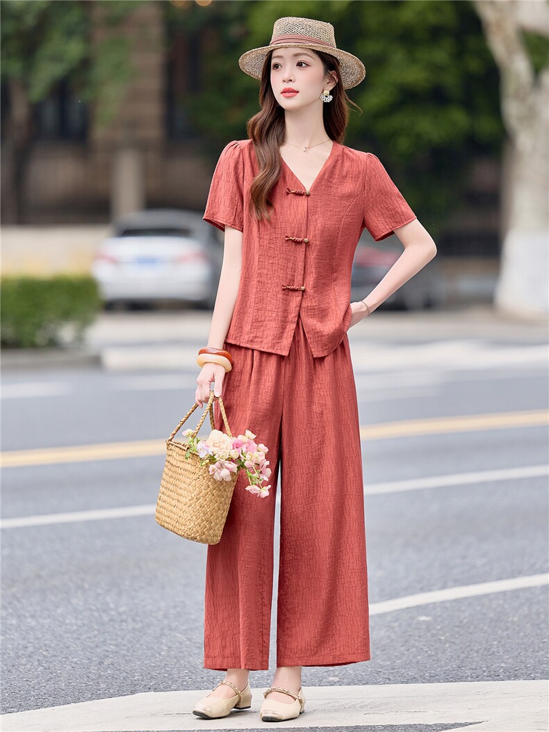 2026年夏季文艺风新款两件套女新中式复古盘扣两件套,女装套装/套裙,依恋蒂丝