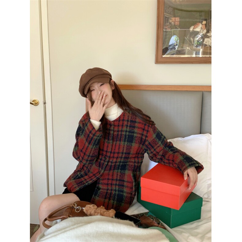 A305-P100秋冬圆领夹棉格纹红色毛呢外套节日氛围感休闲上衣,女装短外套,星座911