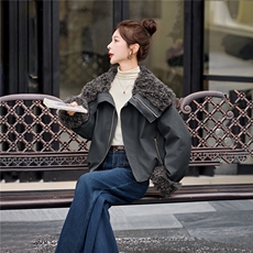 卷毛大翻领新标90%白鸭绒羽绒服，女装羽绒服，衣佳和