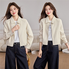 洋气减龄翻领皮衣外套女2026春秋新款宽松休闲小个子短款夹克上衣，女装皮衣，潮流依族