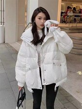 2021的兔子公仔羽绒服，女装羽绒服，炫女孩