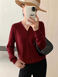 杨子纱100%超细羊毛V领开衫图片