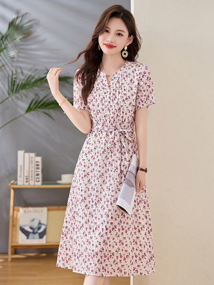 小清新减龄碎花连衣裙女中长款2025夏季新款气质V领独特漂亮裙子,女装连衣裙,魅家