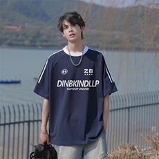 藏青色