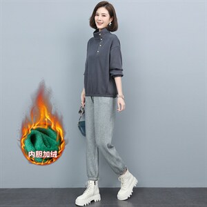 长期现货，加绒运动套装女休闲时尚冬卫衣洋气品牌减龄两件套,卫衣下面搭配长靴图片