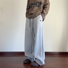 灰色