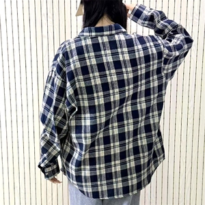 春季新款现货（跨境电商）格子男女情侣款潮流宽松格纹衬衣图片