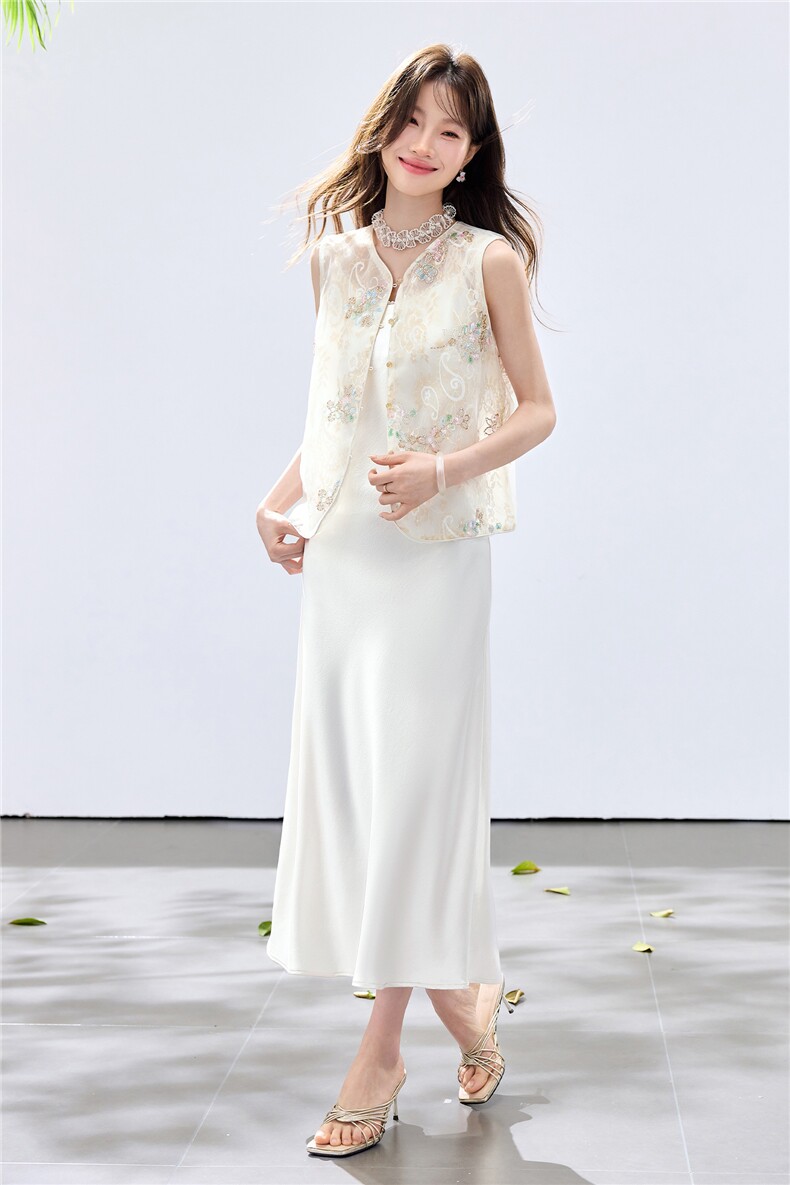 夏季新款现货！2026新中式洋气时尚重工马甲+珍珠吊带裙两件套女,女装套装/套裙,宝儿家