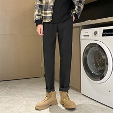 黑灰色