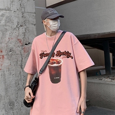 粉红色