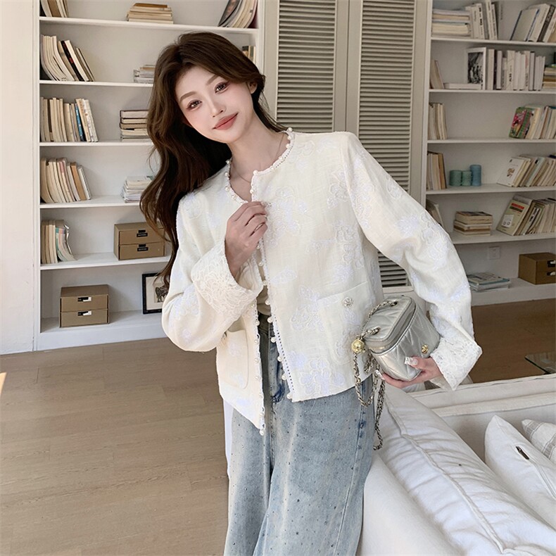 新中式刺绣亮片苎麻短外套女2025春季新款重工蕾丝钩花小香风上衣,女装短外套,浙宝208A