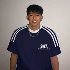 藏青色