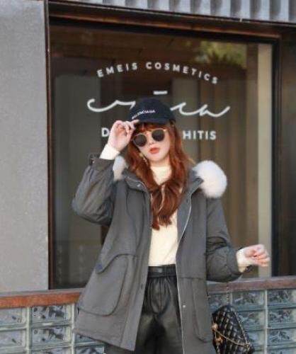 羽绒棉服派克服中长款配大毛领，女装棉衣/棉服，凯宝莉