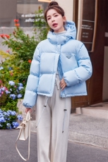 现货2023韩版可拆袖两穿连帽羽绒服三角标保暖网红白鸭绒厚女外套，女装羽绒服，仟媚宠