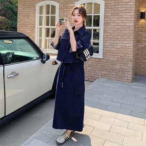 深蓝色时尚牛仔套装裙女2025春季新款学院风减龄衬衫半身裙三件套图片