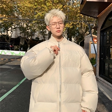 米白色