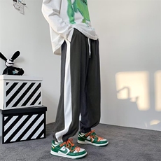 灰色