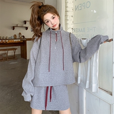 灰色休闲卫衣运动套装裙女春秋小个子学院风减龄俏皮韩系ootd超火，女装套装/套裙，纯色衣恋