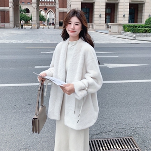 现货！ 2C056-6828-P175控248（白色仿貂毛皮毛一体外套）图片