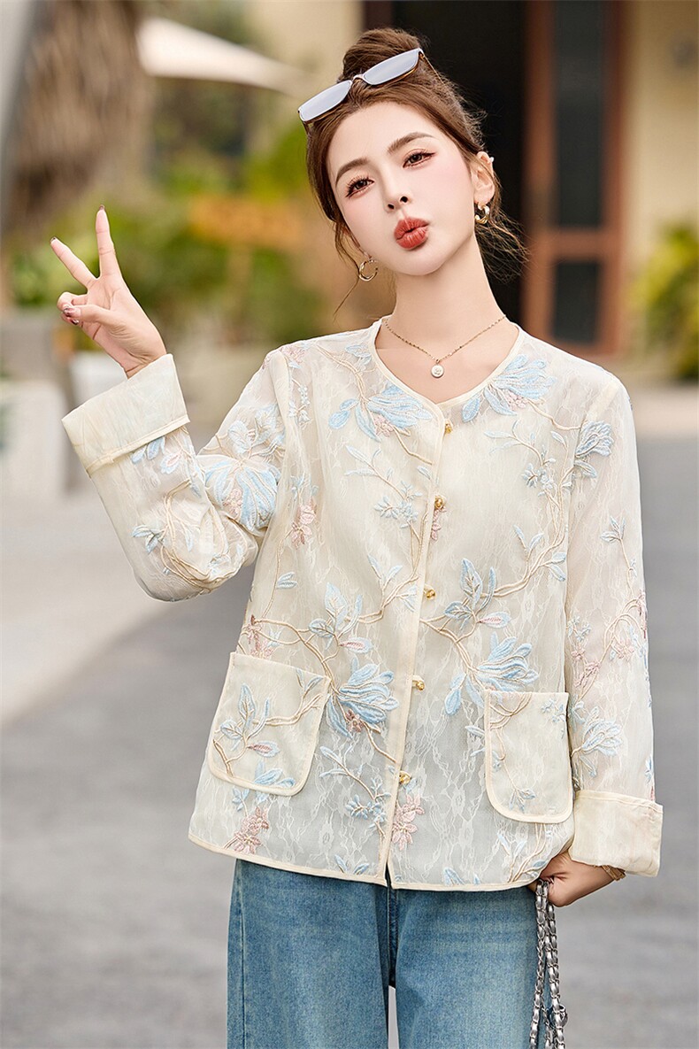 新中式国风春夏薄款外套女小个子轻奢高级感小香风刺绣开衫防晒衣,女装短外套,蓝诺裳