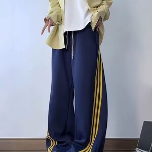 新款美式休闲裤宽松慵懒风三条杠抽绳两穿设计感运动裤短袖套装女图片