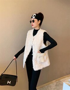 超逸世家4217专业皮毛一体马甲冬季新款,女装马甲,超逸世家