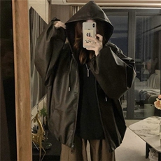 网图胸口刺绣logo春季常规皮夹克连帽短拉链双开皮衣J2507-P90，男装夹克，星座1213