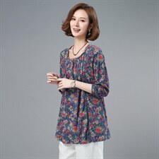 2021春季新款时尚舒适圆领休闲碎花套头衫，女装衬衫，小林双子