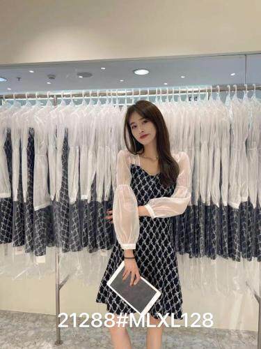 依挺好连衣裙，女装连衣裙，依挺好