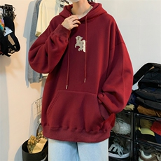 酒红色