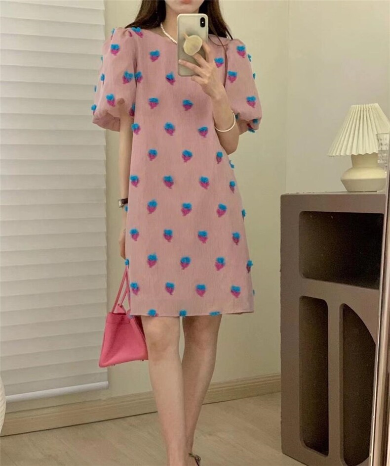 立体花绣花连衣裙，女装连衣裙，欧妮卡蒂蔓