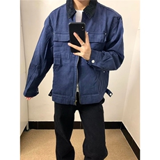 藏蓝色